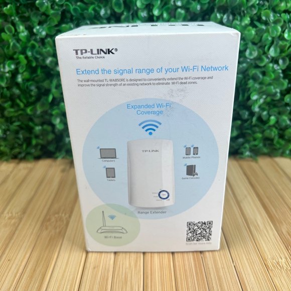 New Open Box TP-Link TL-WA850RE 300Mbps Universal WiFi Range Extender - Picture 2 of 7